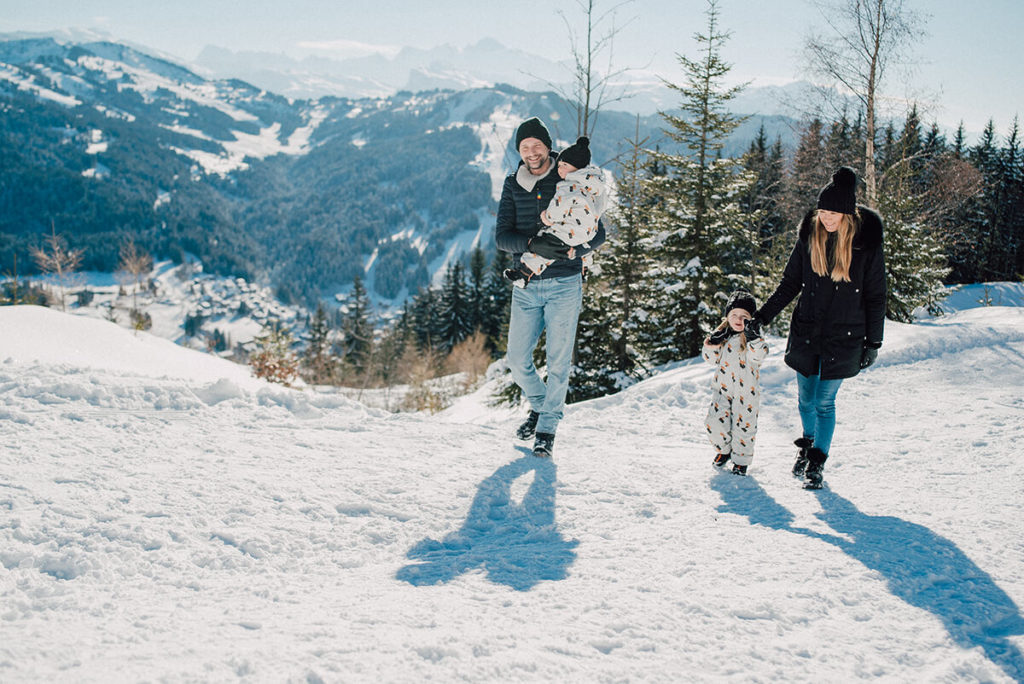 family kids sledge snow winter led gets french alps