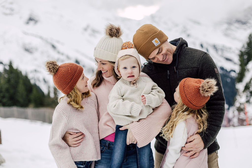 Family photo session in Avoriaz